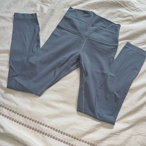 Lulu align leggings in blueish color